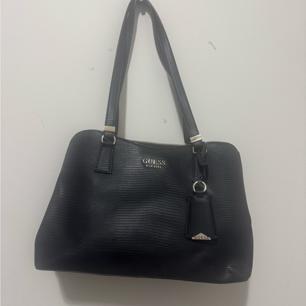 Guess Textured Black Shoulder Bag